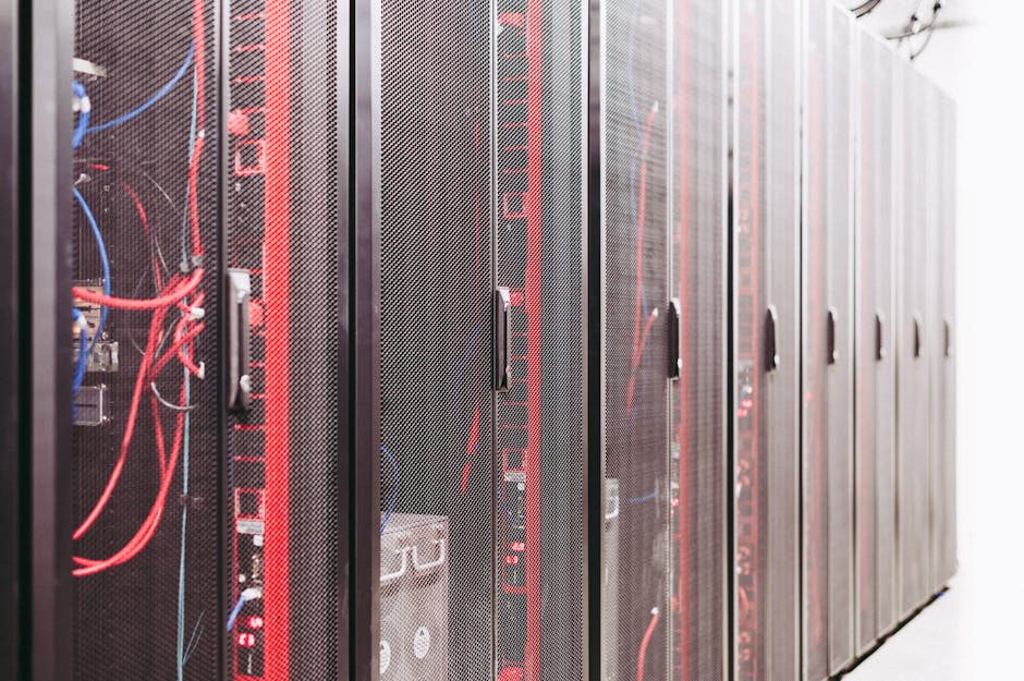 Best SaaS Stocks to Buy: Investing in Software-as-a-Service Growth Leaders